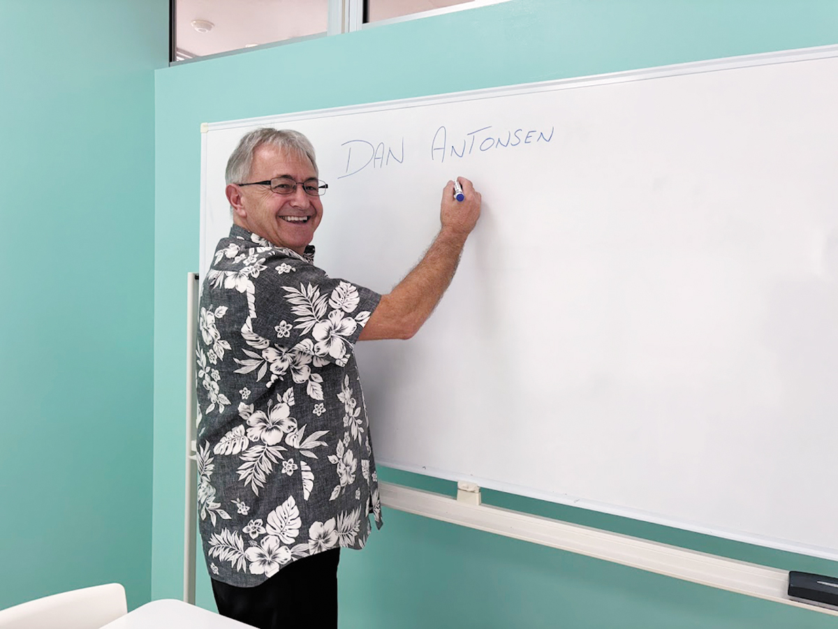 ネイティブ講師によるビジネス英語